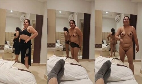 Horny Desi Sex MMS of Wife Blowjob and Sex