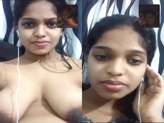 Indian Viral MMS XXX of  Desi Girl Shows Her Boobs 8