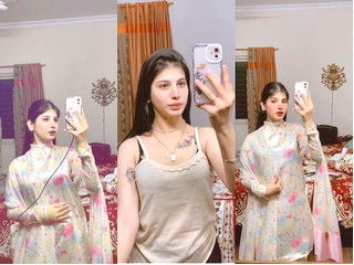 Viral MMS XXX of Sexy Tiktokar Shows Boobs 