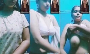 Sexy Desi Girl Shows Nude Body viral mms xxx