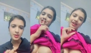 Cute Desi Girl Shows Nude Body Desi49 maal69 mms99 videos
